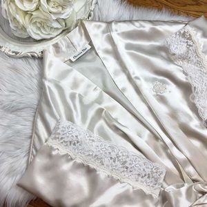Dior Intimates & Sleepwear - 🌹Vtg Christian Dior Silky Pearl Robe S/M🌹 Dior Intimates & Sleepwear - 🌹Vtg Christian Dior Silky Pearl Robe S/M🌹